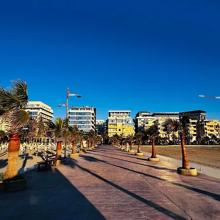 The Place 2, Qerret Daire *