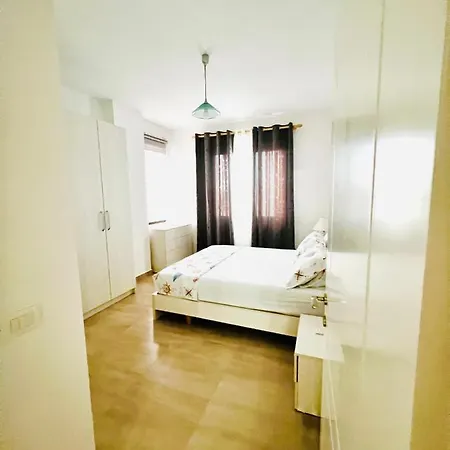 The Place 2, Qerret * Golem (Tirana)